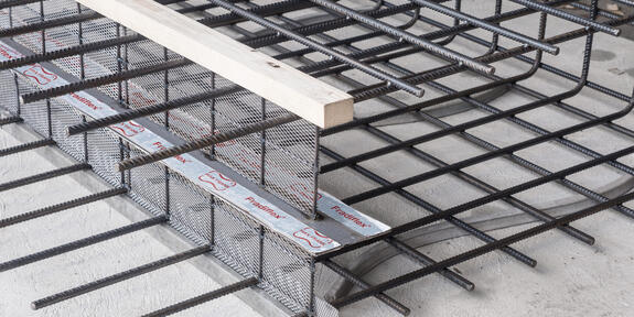 Stremaform Abschalelement Fugenblech